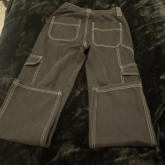 Urban Outfitters Black Cargo Pant Skate Jean Size 25 - Picture 2 of 3